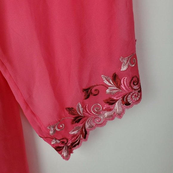 Soma Sensuous Lace Sheer Short Robe L XL Honeysuckle Ruby Pink Floral Trim GUC - Picture 2 of 8